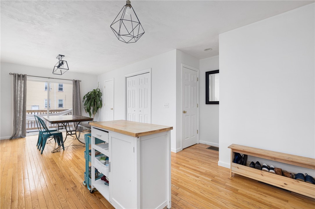 26 7th Street 1