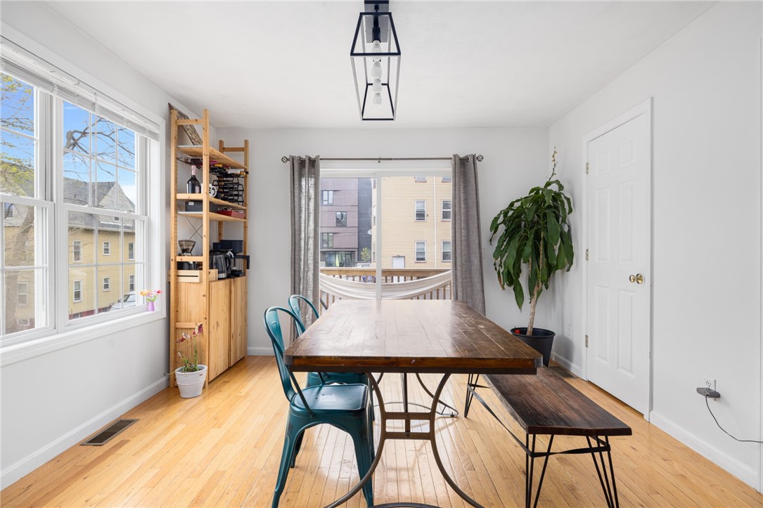 26 7th Street 1