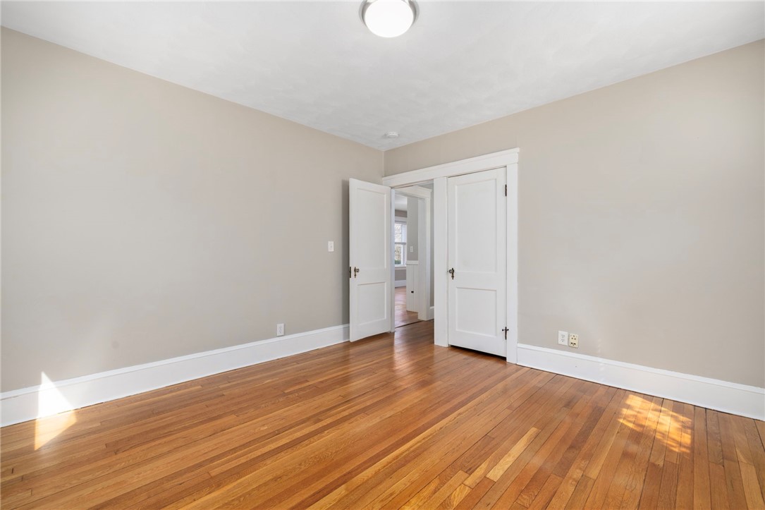92 Colonial Road