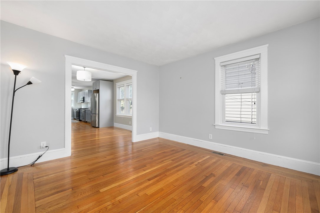 92 Colonial Road
