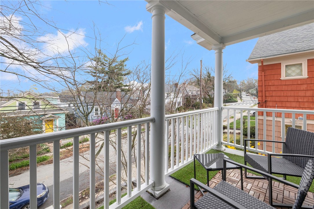 92 Colonial Road