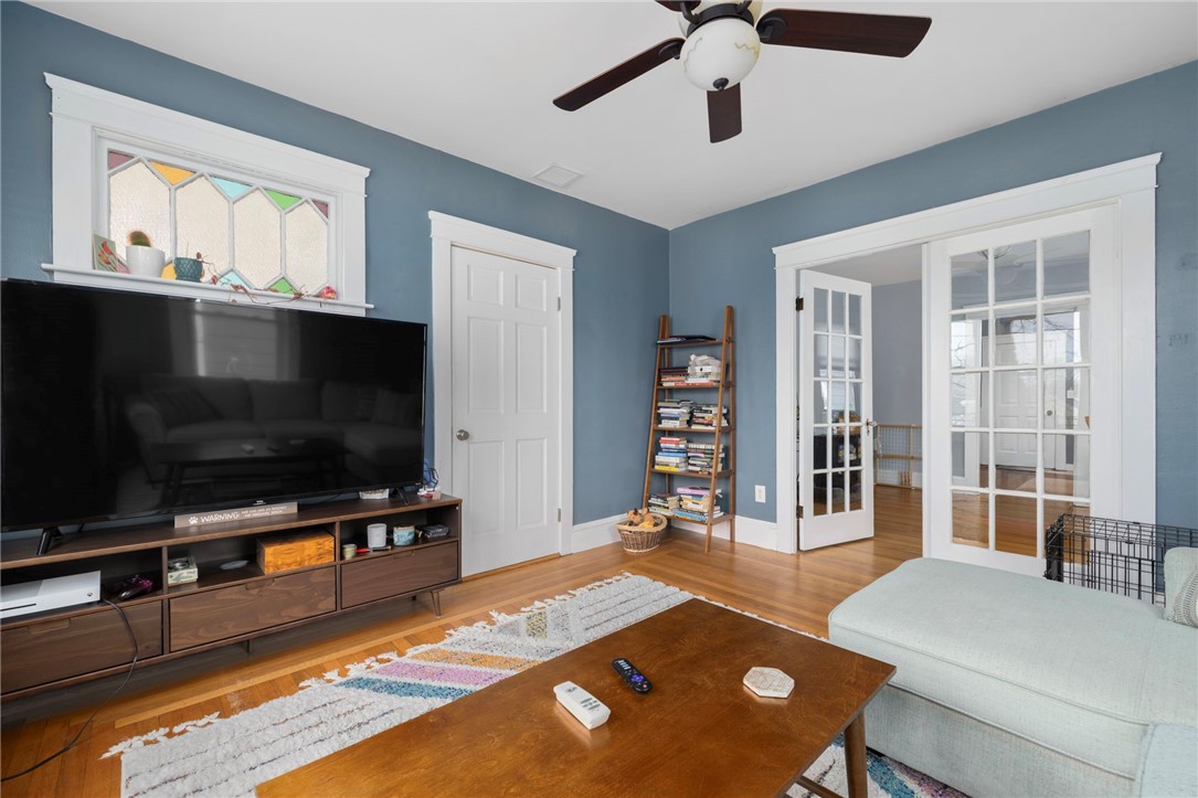 92 Colonial Road