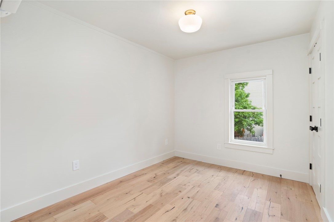 54 Grand View Street