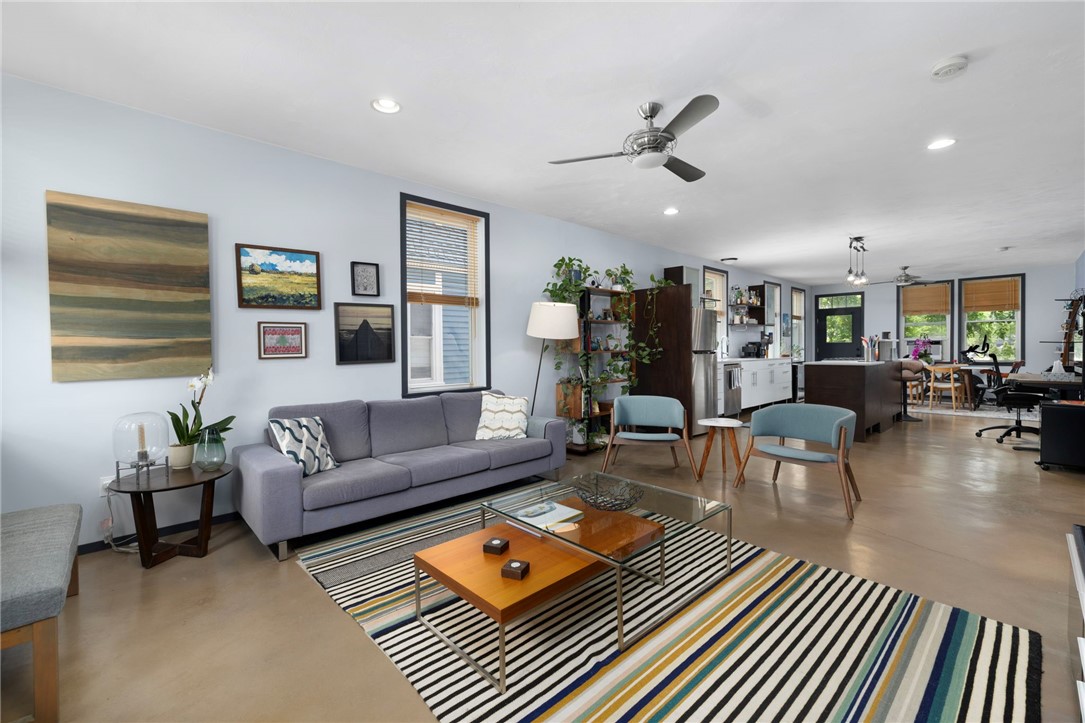 114 Ring Street 1
