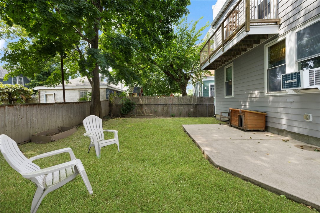 114 Ring Street 1