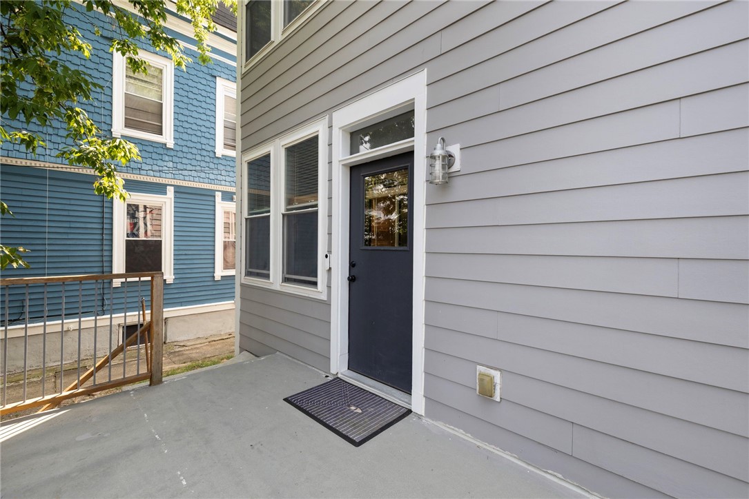 114 Ring Street 1