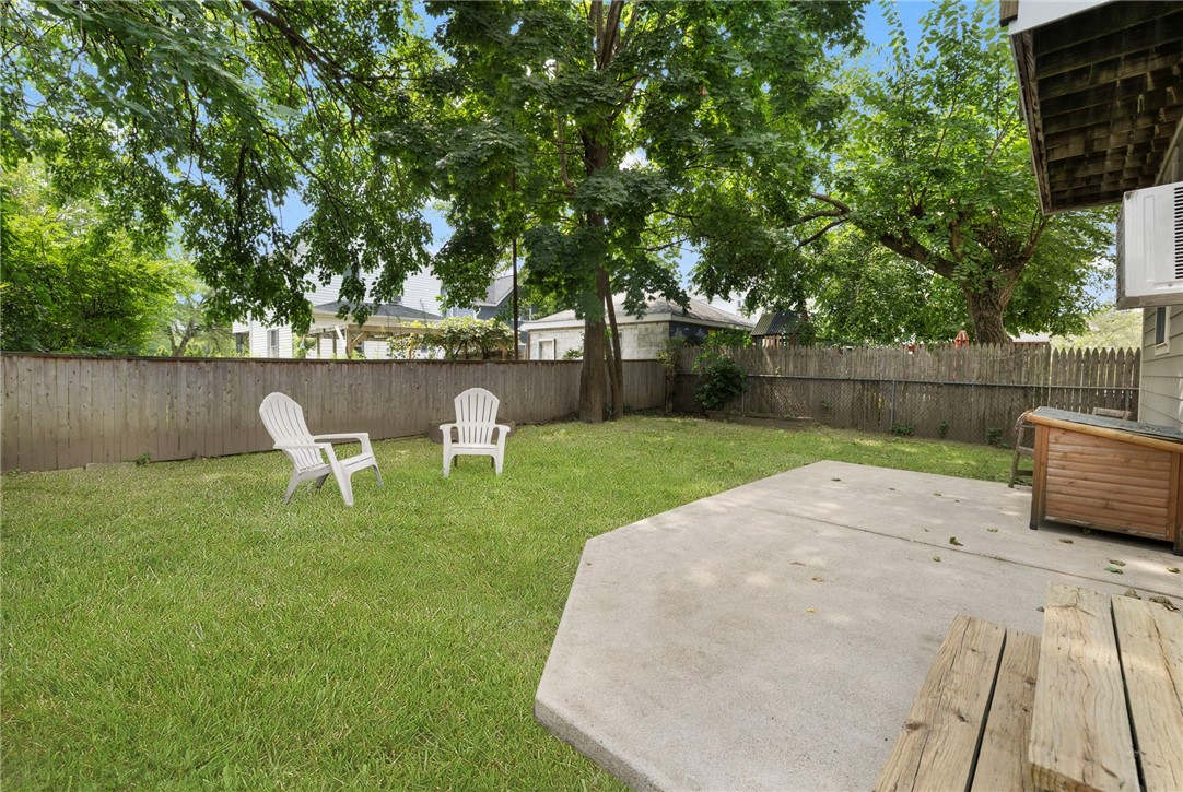 114 Ring Street 1