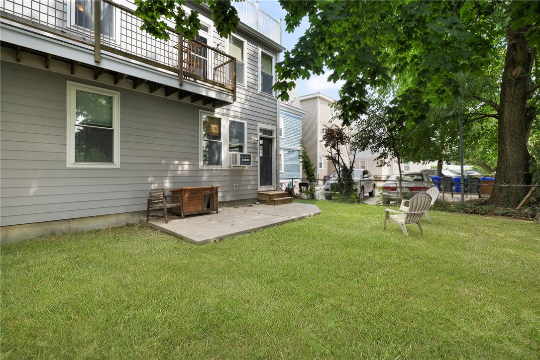 114 Ring Street 1