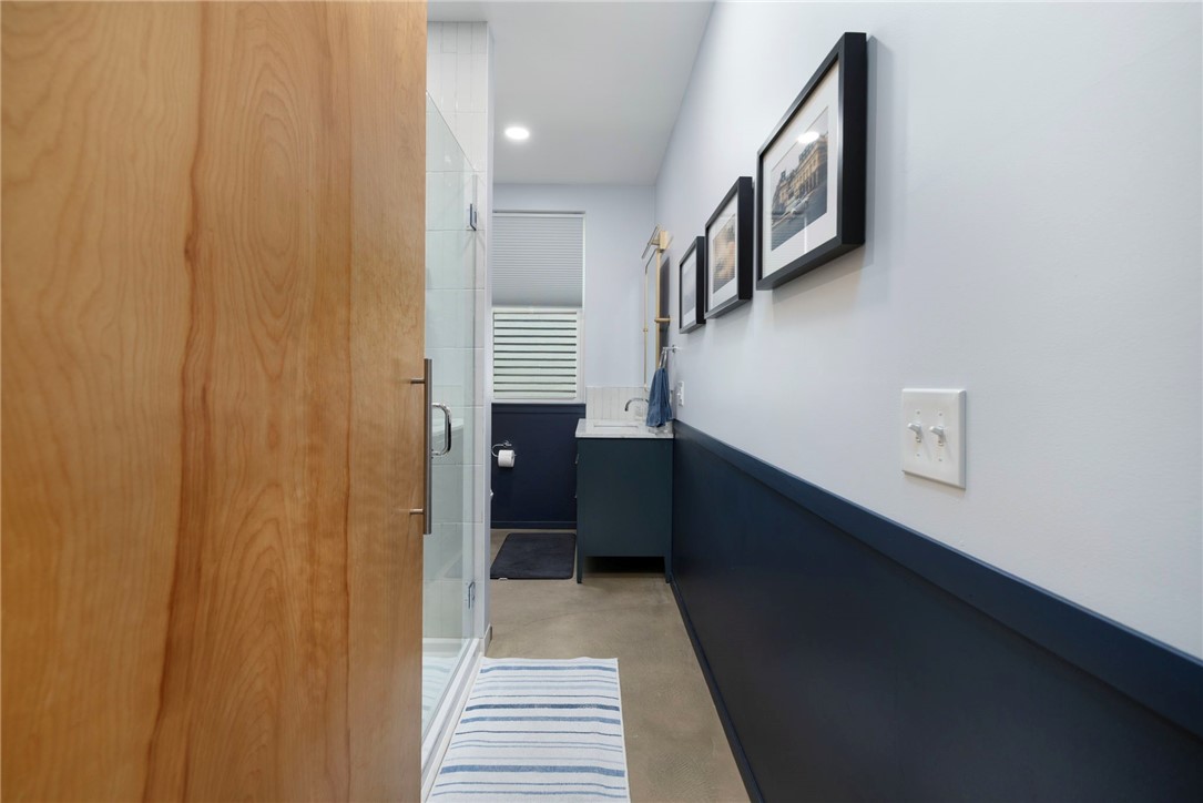 114 Ring Street 1