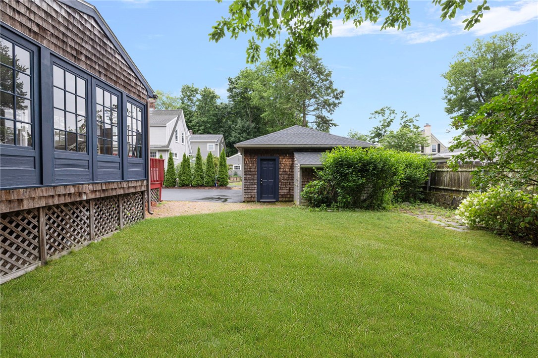 11 Coombs Street