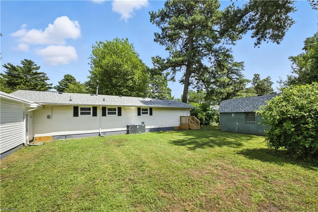 916 Deep Creek BLVD