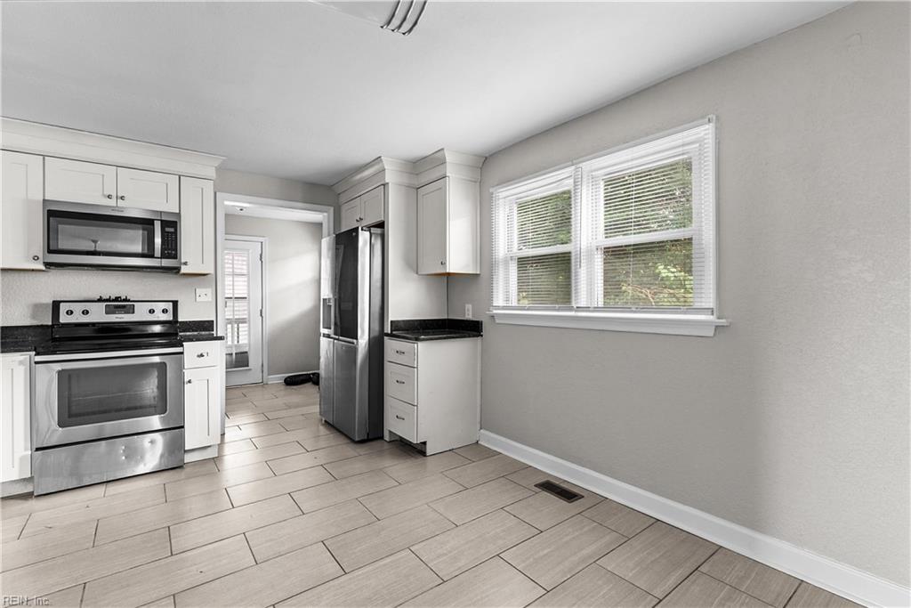 256 Burgoyne Rd RD