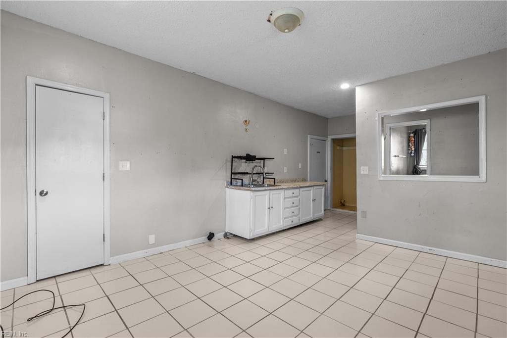 256 Burgoyne Rd RD