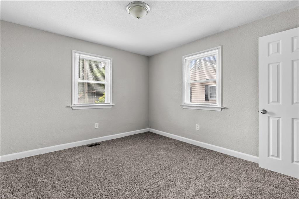 256 Burgoyne Rd RD