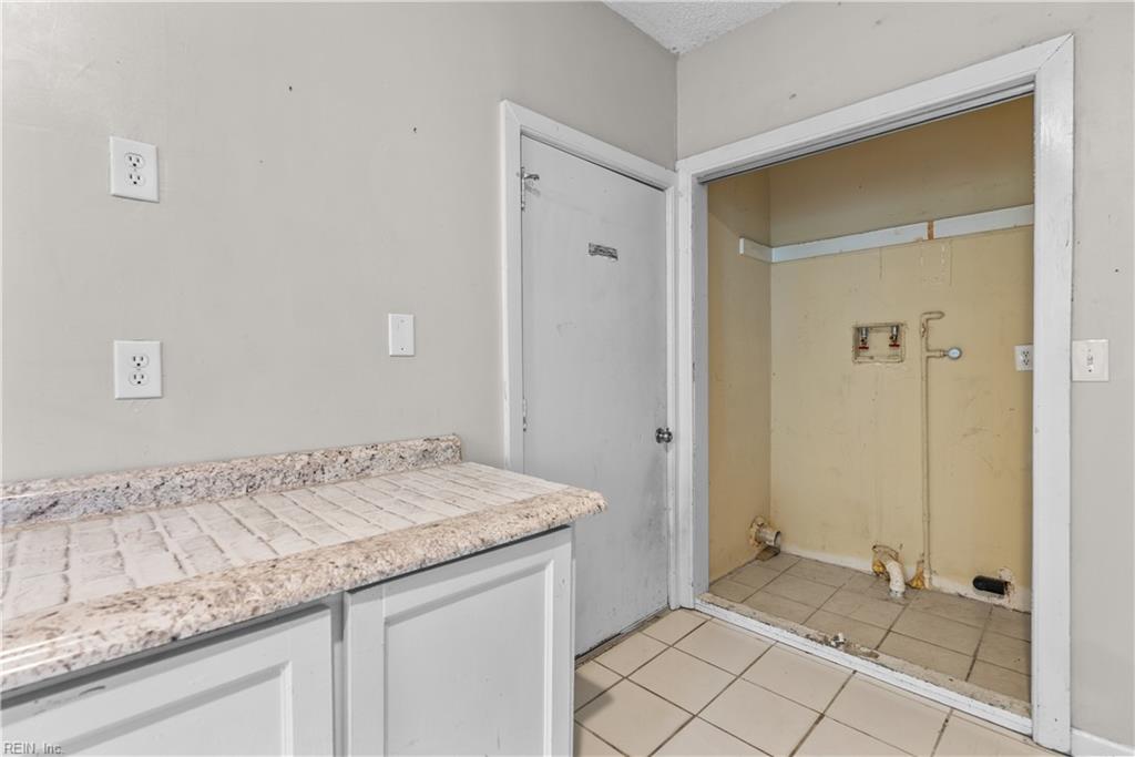 256 Burgoyne Rd RD
