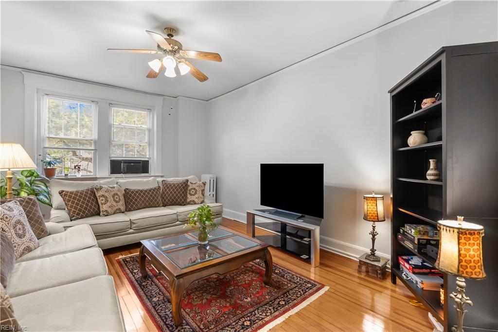 600 W Olney RD 102