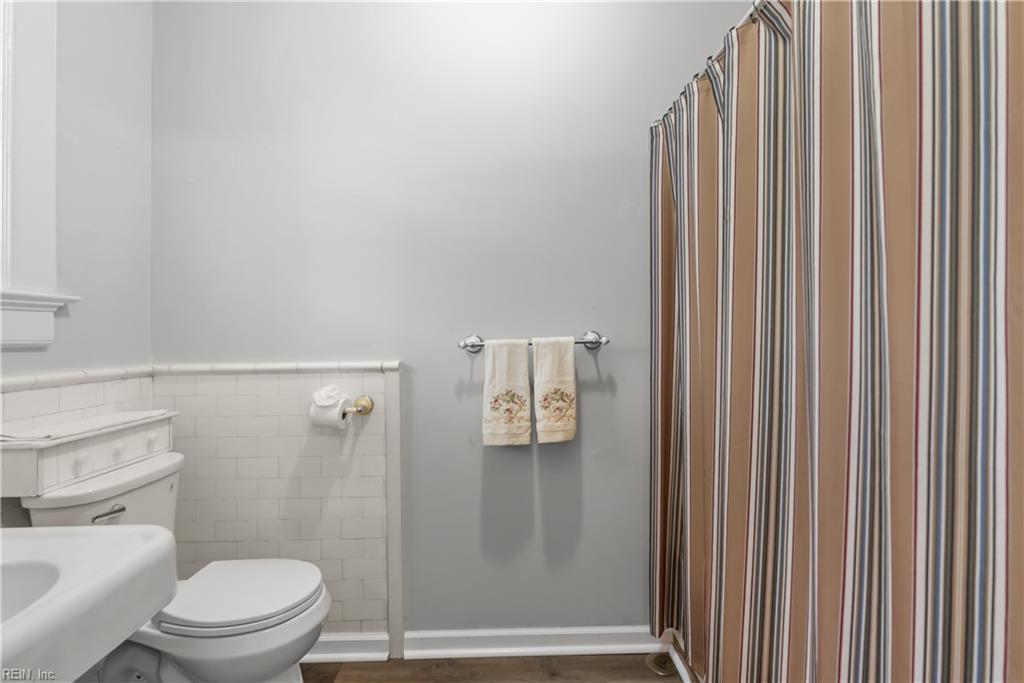 600 W Olney RD 102