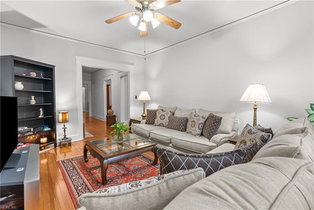 600 W Olney RD 102