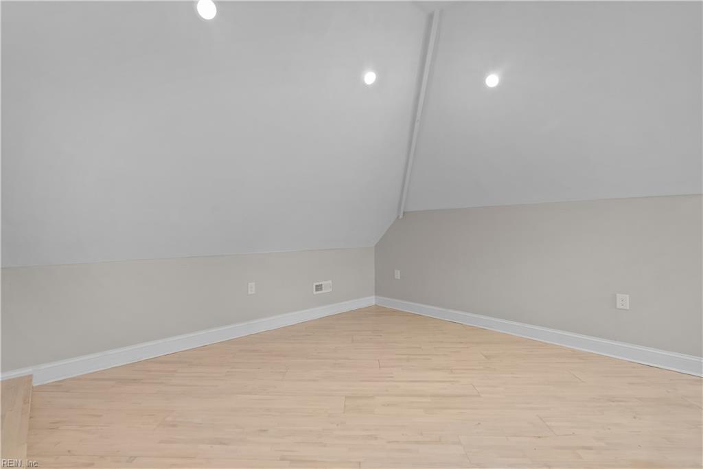 1452 Taft RD