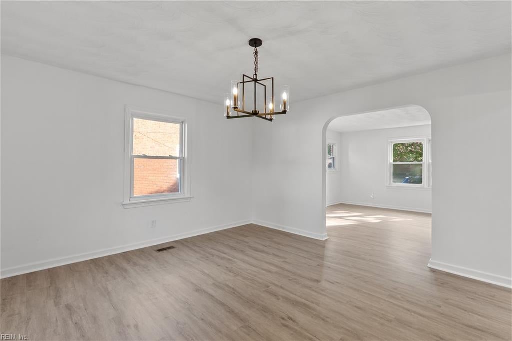 1305 Merrimac AVE