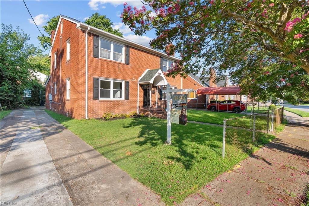 1305 Merrimac AVE