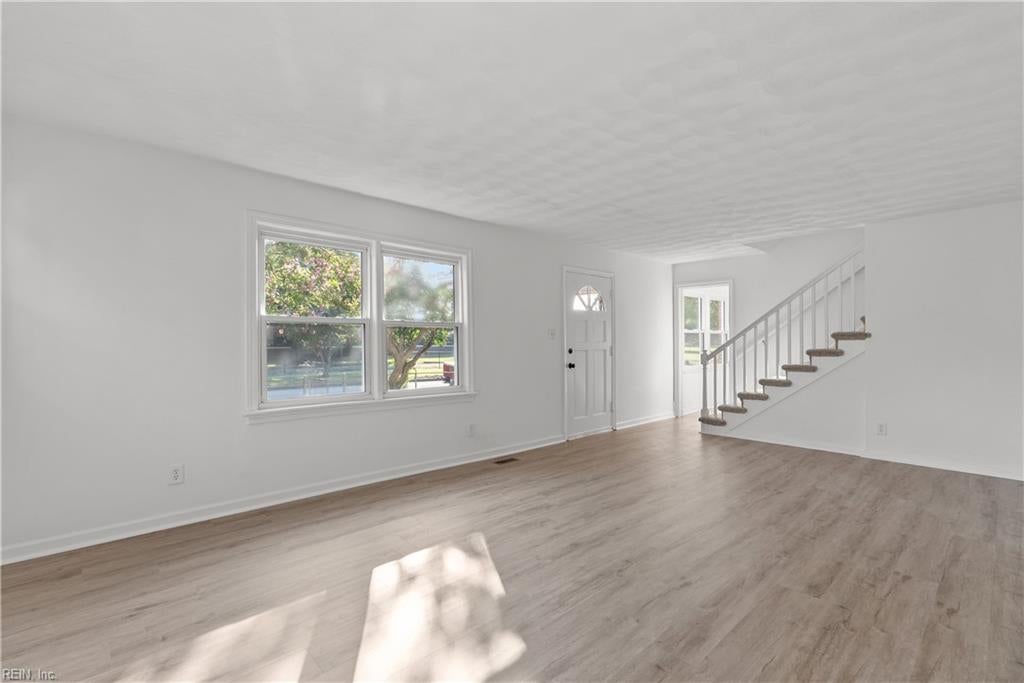1305 Merrimac AVE