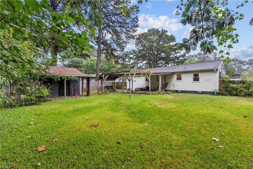 2704 George Dr DR