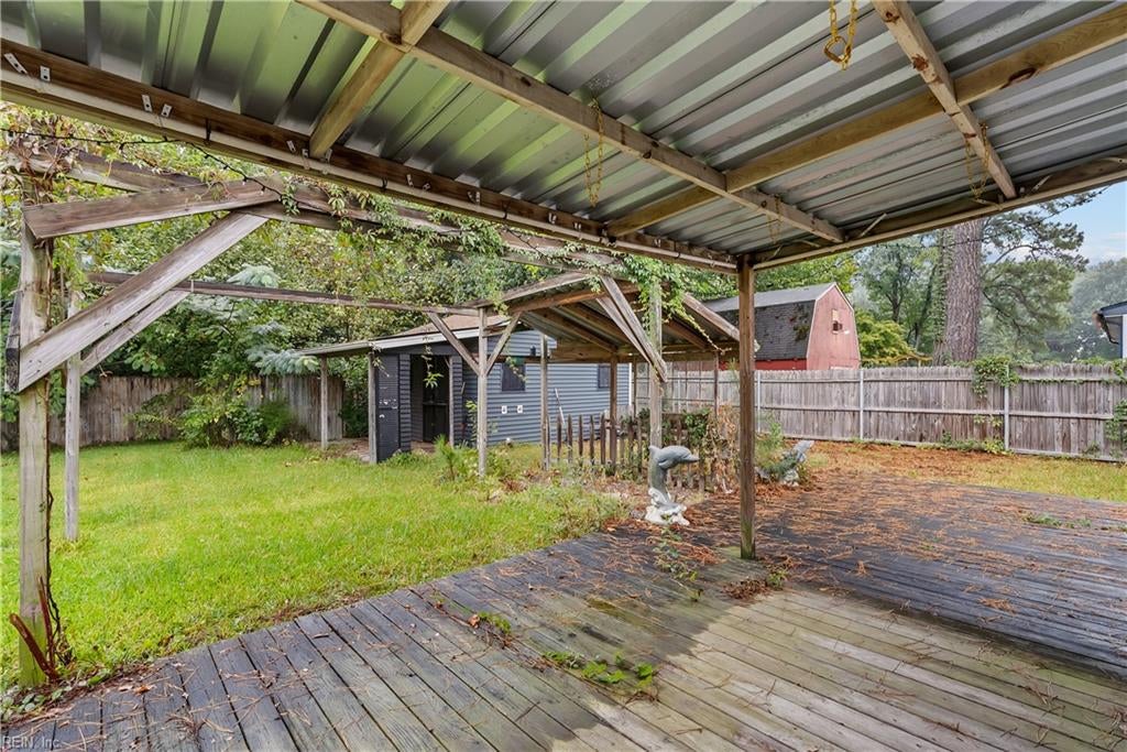 2704 George Dr DR