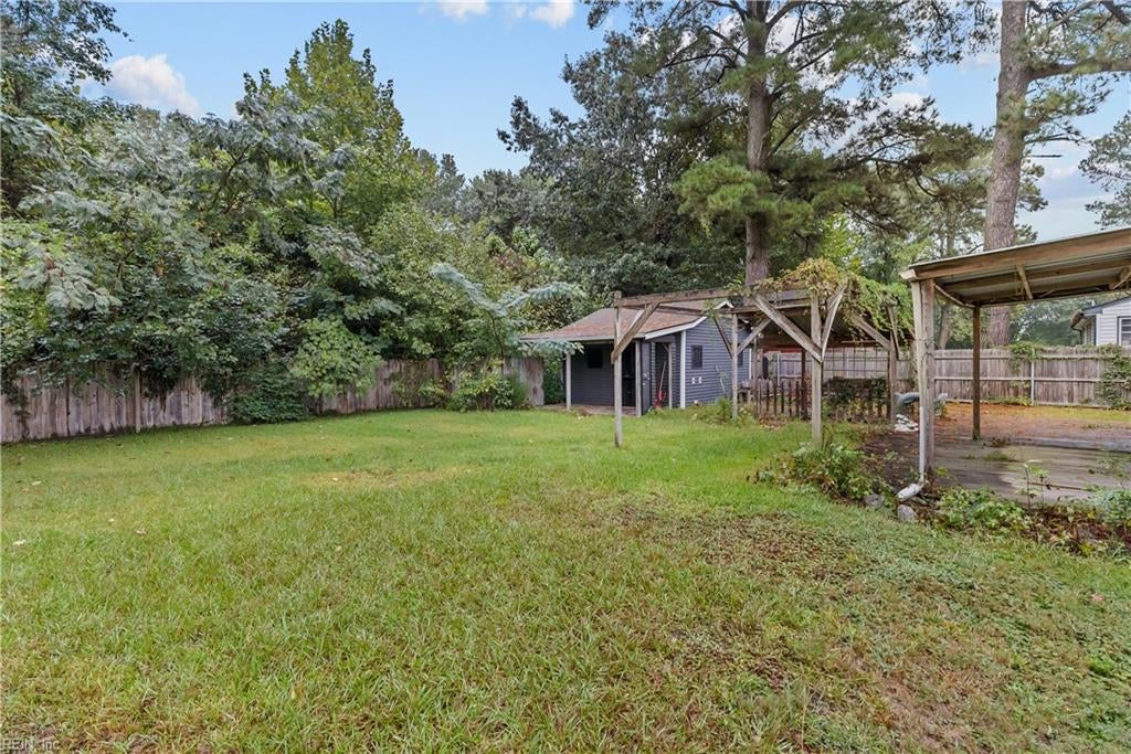 2704 George Dr DR