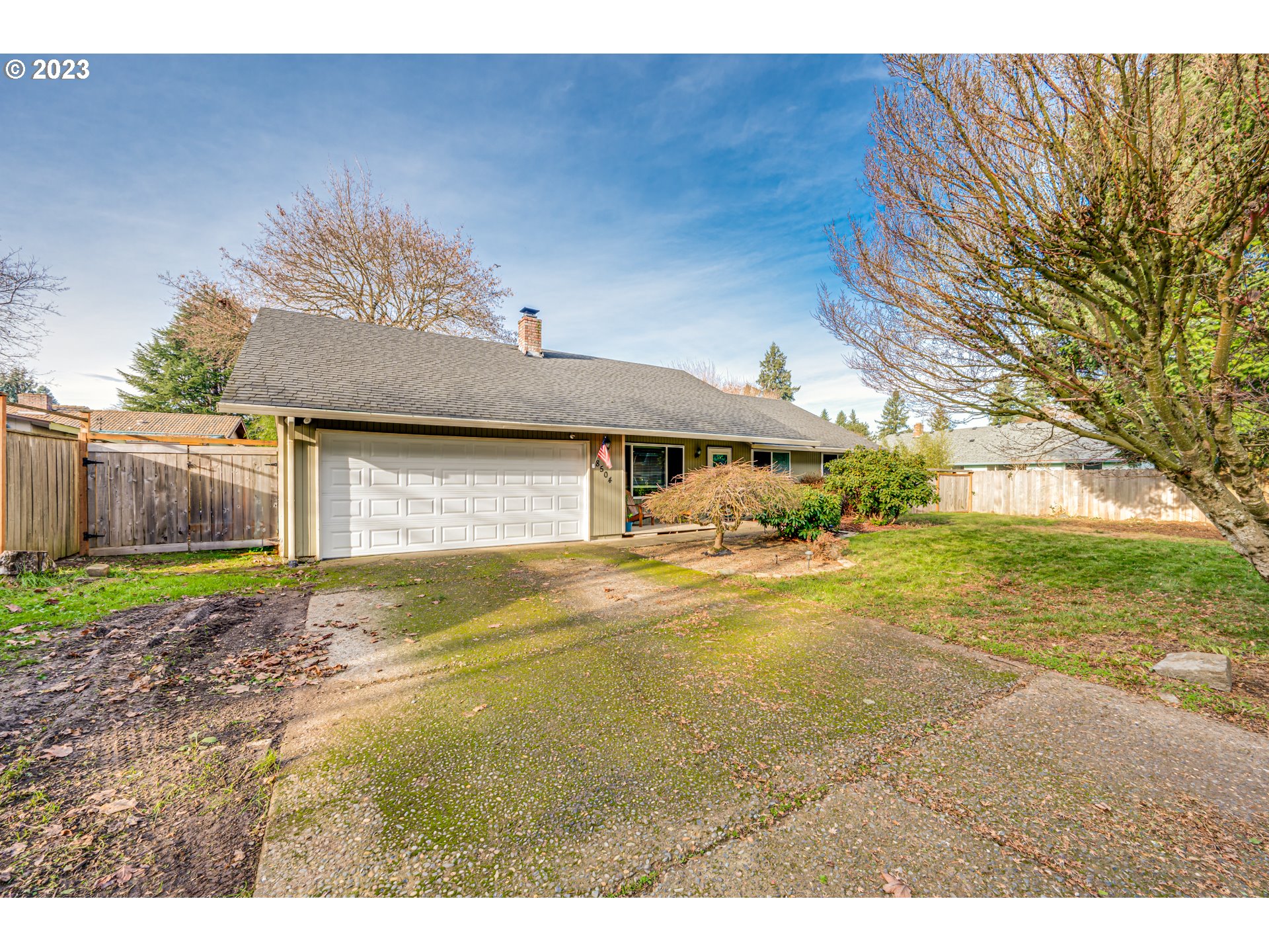 8504 NW GREENBRIAR DR