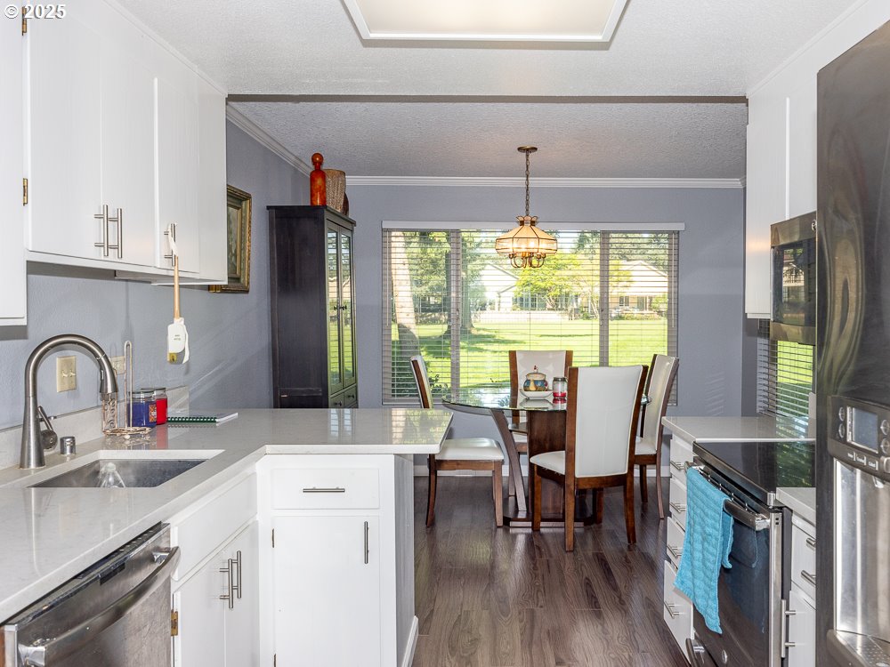 2512 SE BAYPOINT DR L38