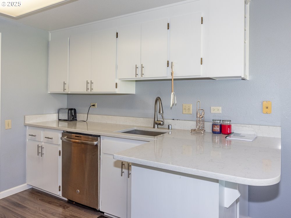 2512 SE BAYPOINT DR L38