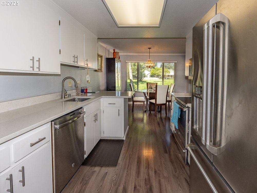 2512 SE BAYPOINT DR L38