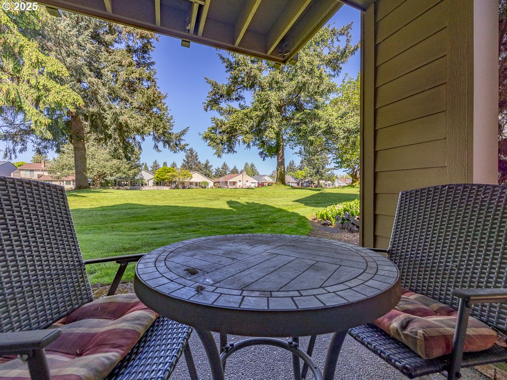 2512 SE BAYPOINT DR L38