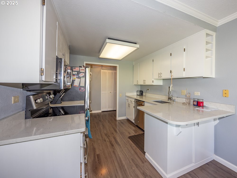 2512 SE BAYPOINT DR L38