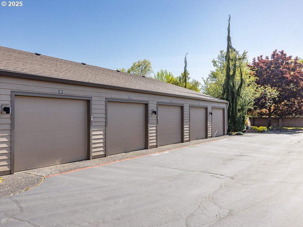 2512 SE BAYPOINT DR L38