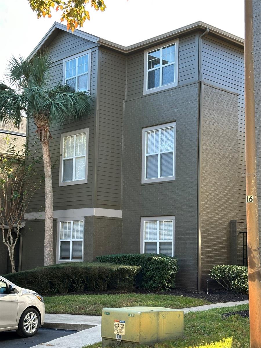 420 SUMMIT RIDGE PL #214