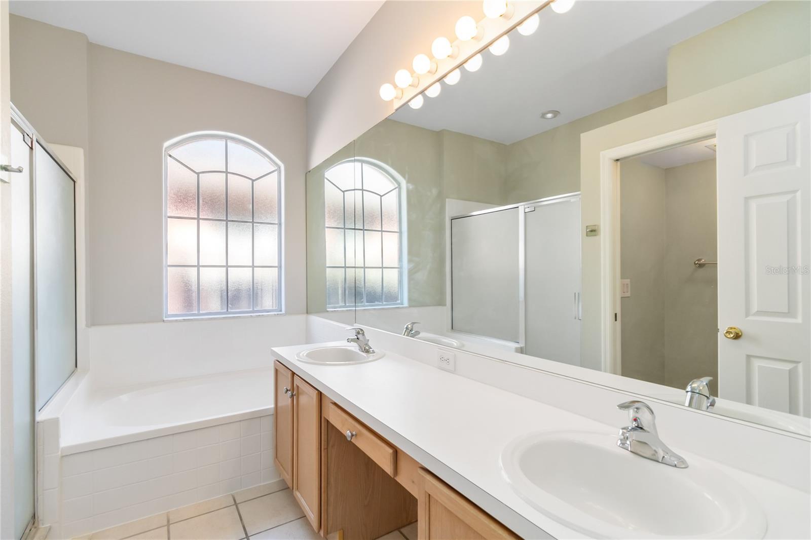 1870 BRIDGEVIEW CIR
