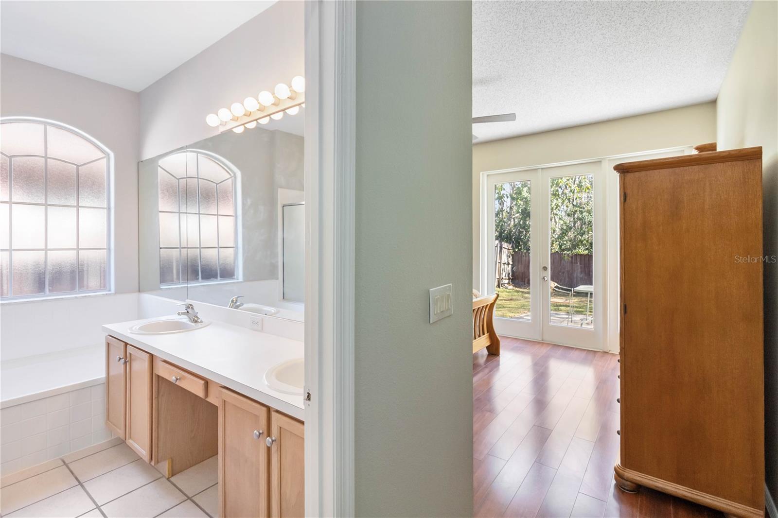 1870 BRIDGEVIEW CIR