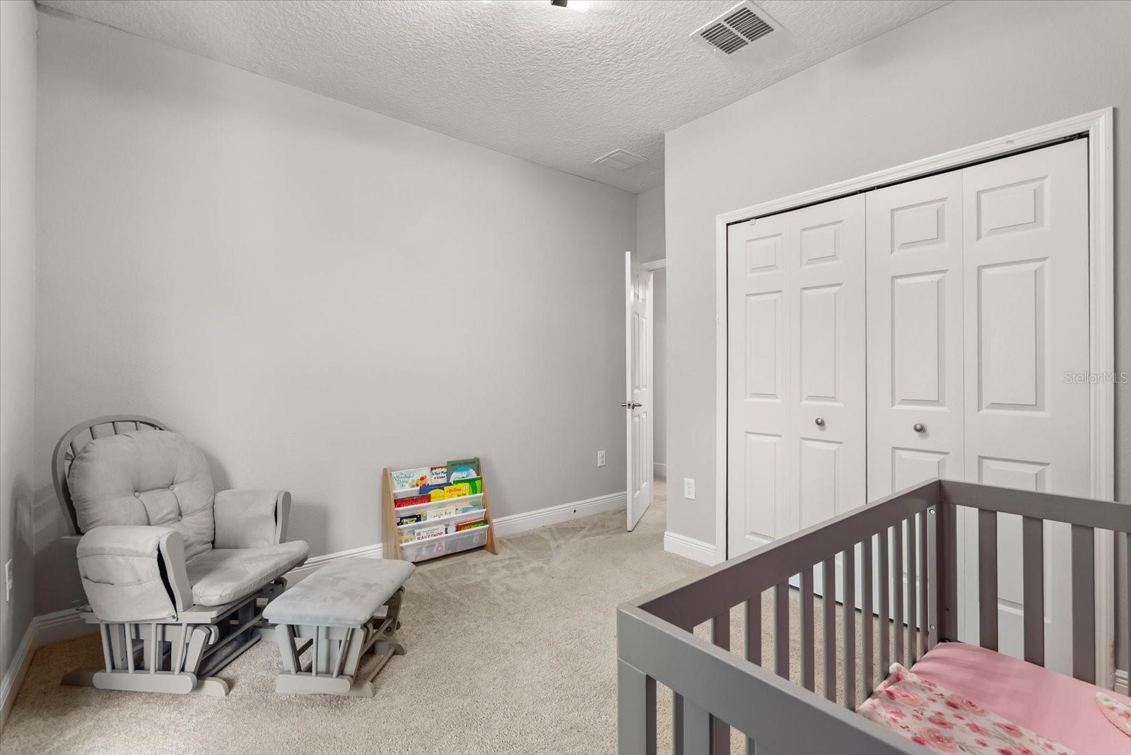 1076 AVILA LN