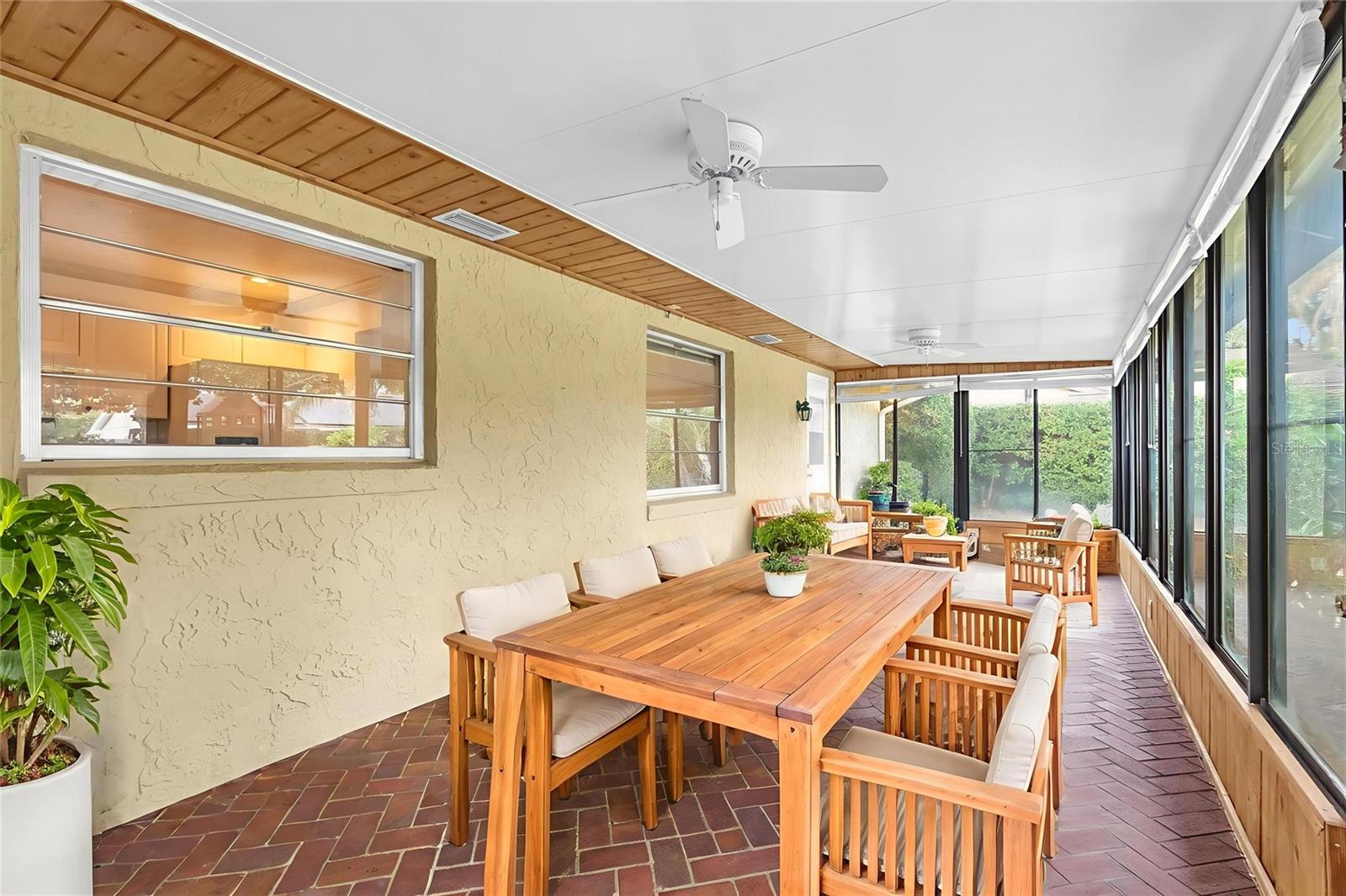 6419 HIDDEN DALE AVE