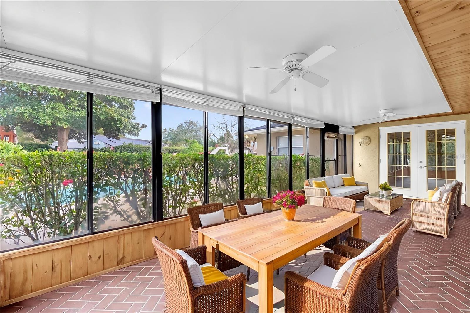 6419 HIDDEN DALE AVE