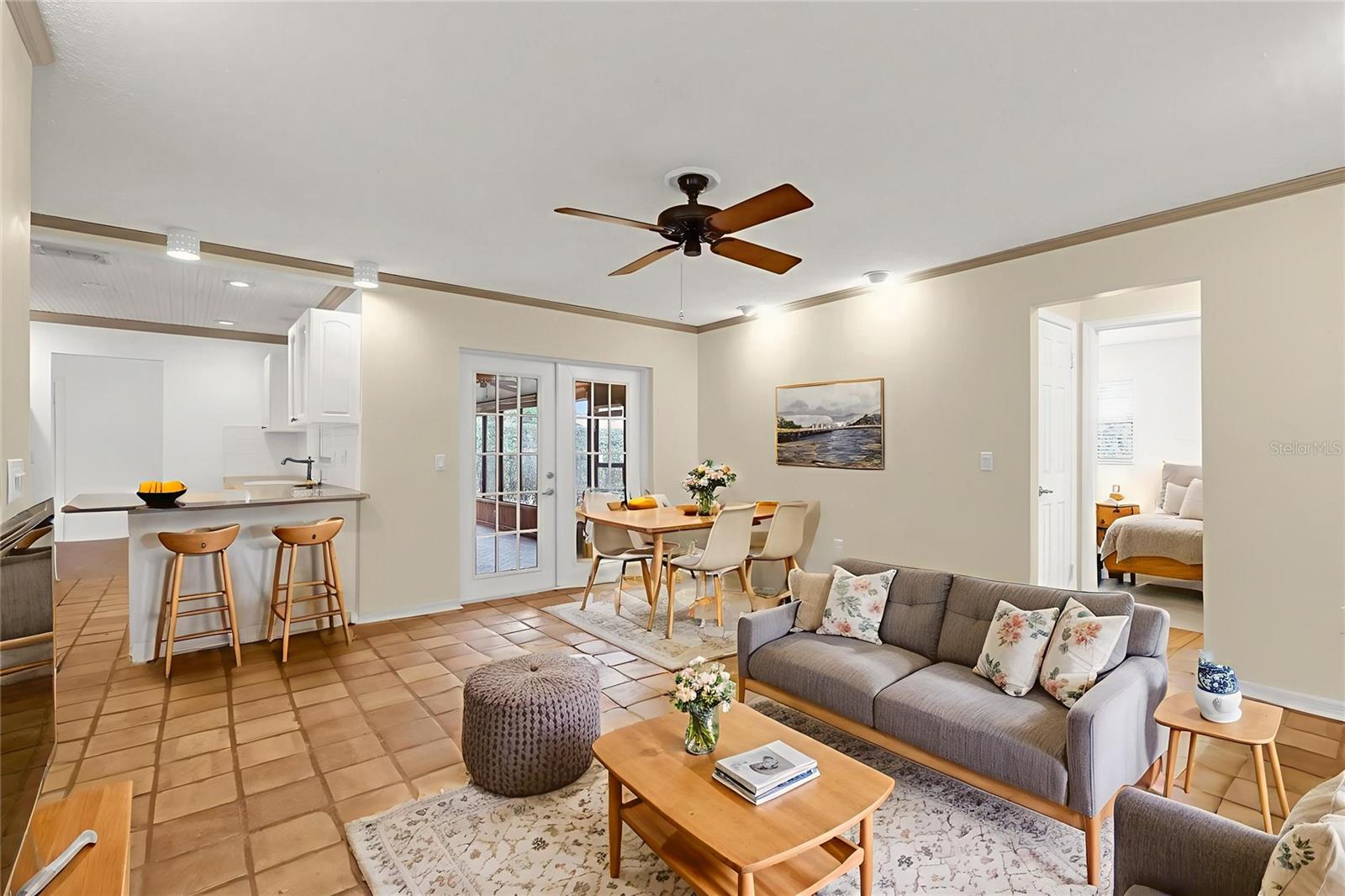 6419 HIDDEN DALE AVE