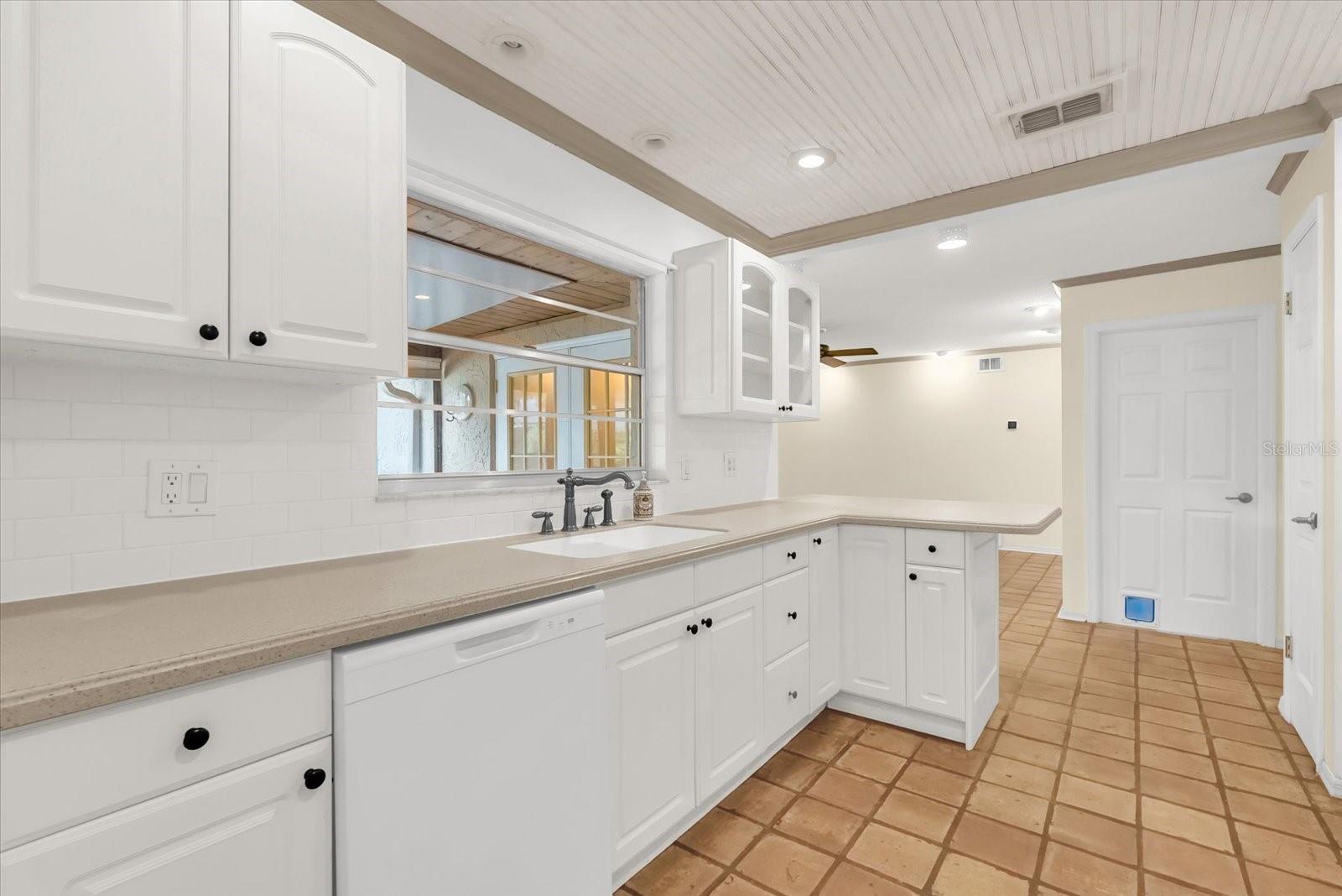 6419 HIDDEN DALE AVE