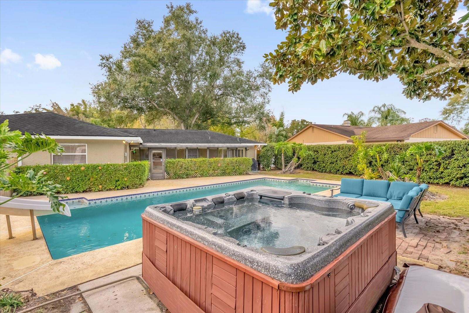 6419 HIDDEN DALE AVE