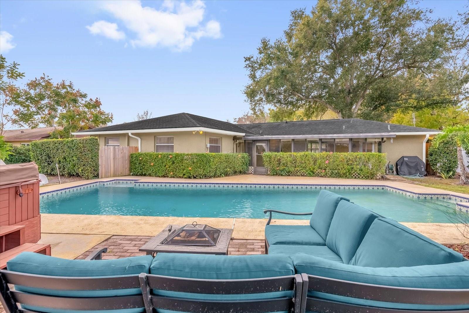 6419 HIDDEN DALE AVE