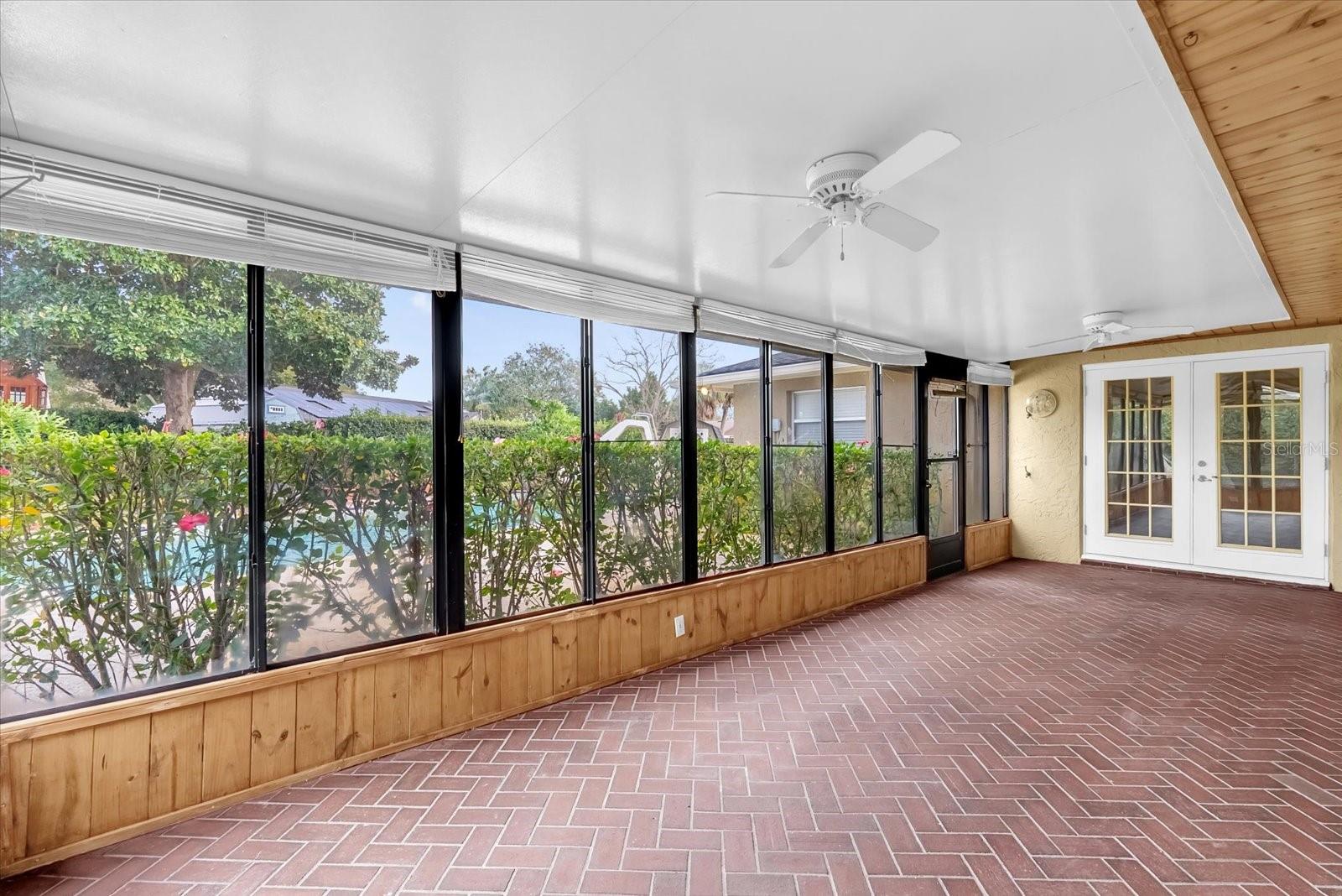 6419 HIDDEN DALE AVE