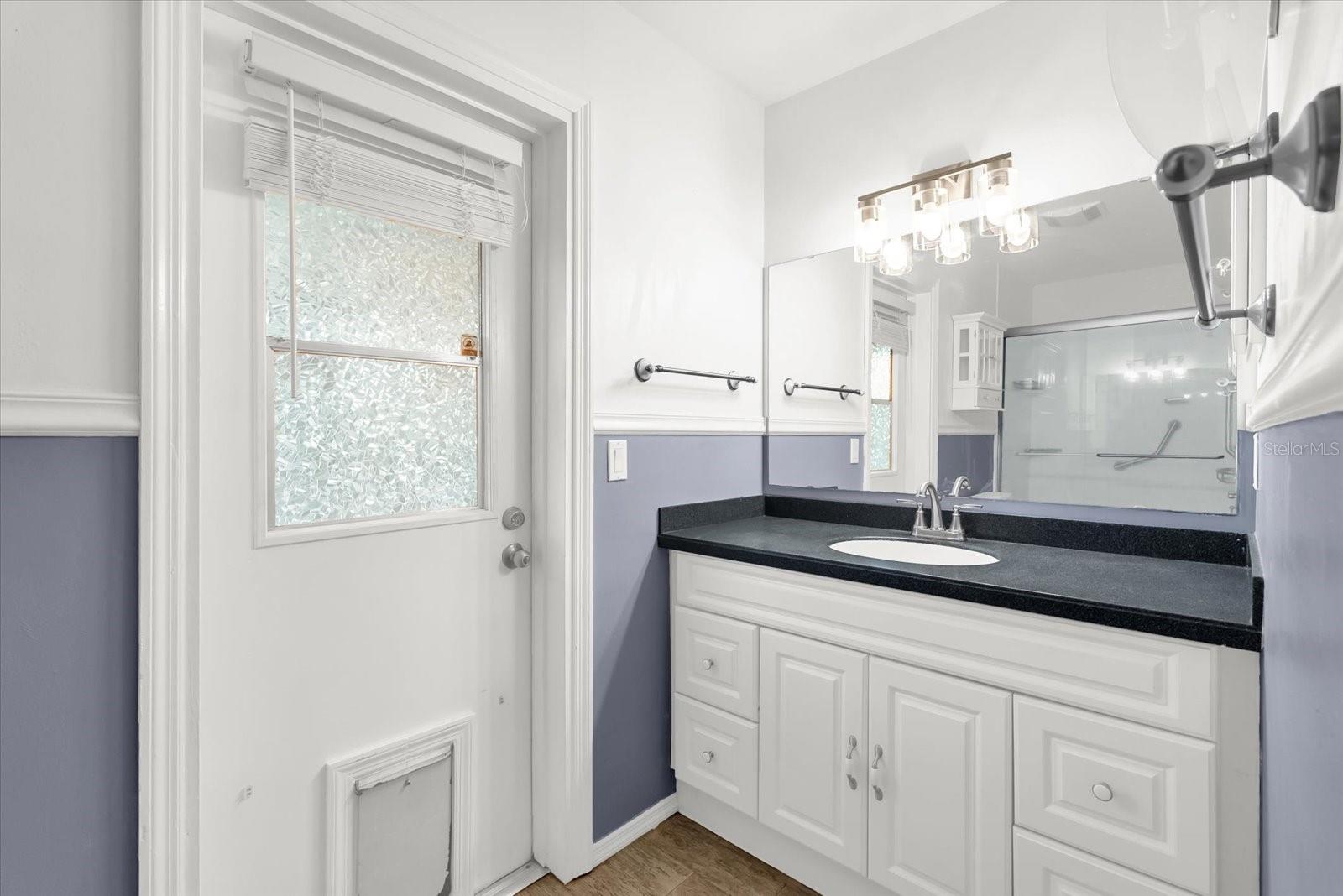 6419 HIDDEN DALE AVE