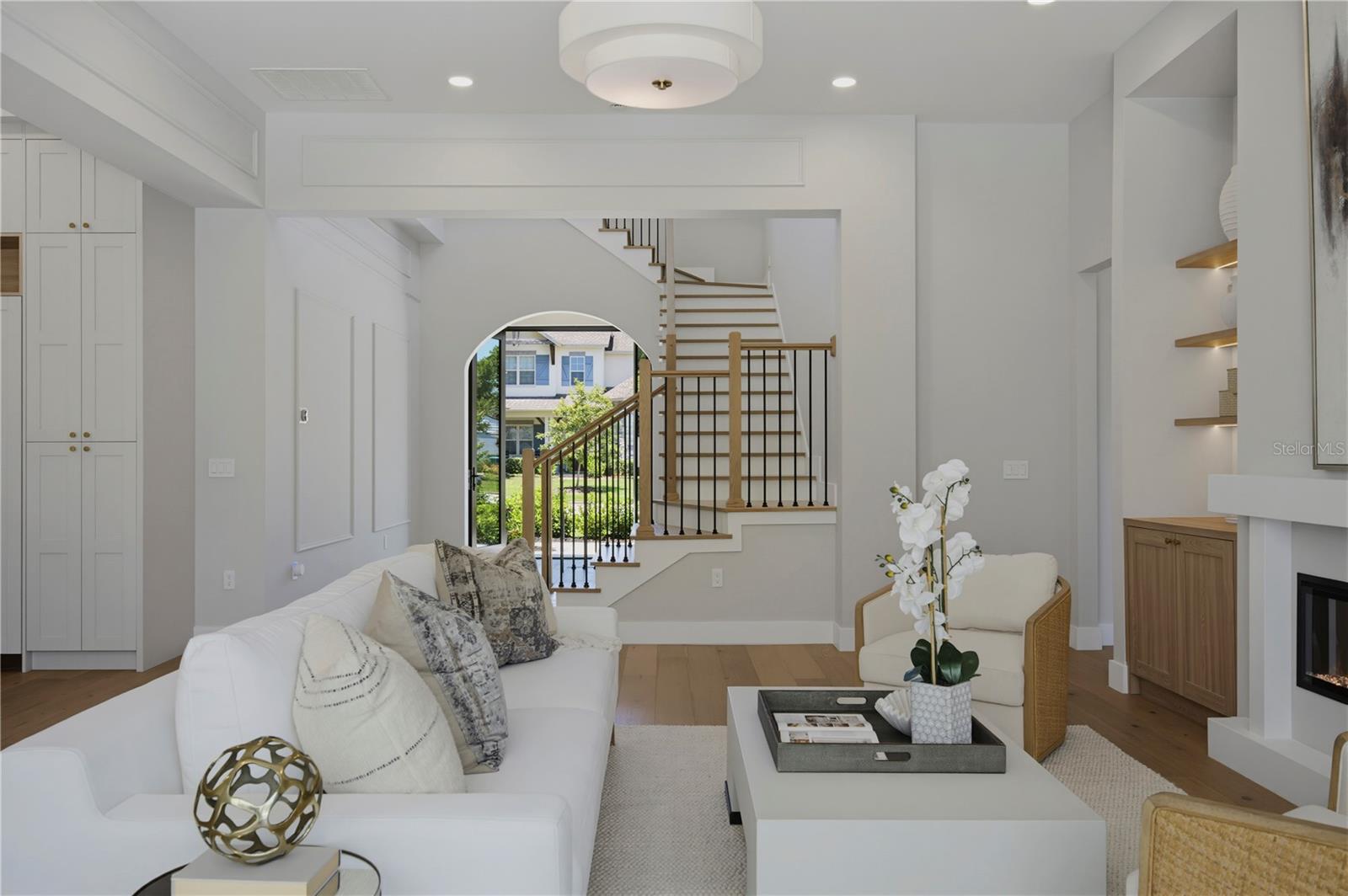 426 WORTHINGTON DR