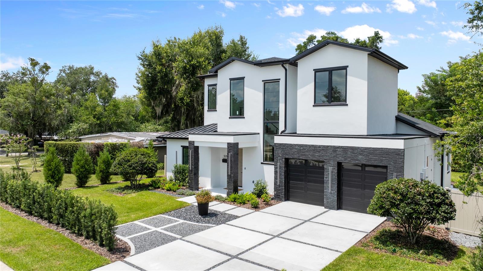 525 S LAKEMONT AVE
